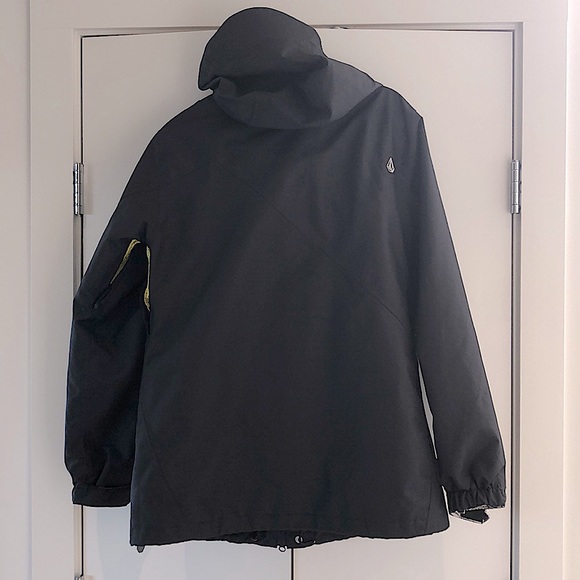 Volcom Ski/Snowboard Jacket - Picture 10 of 11
